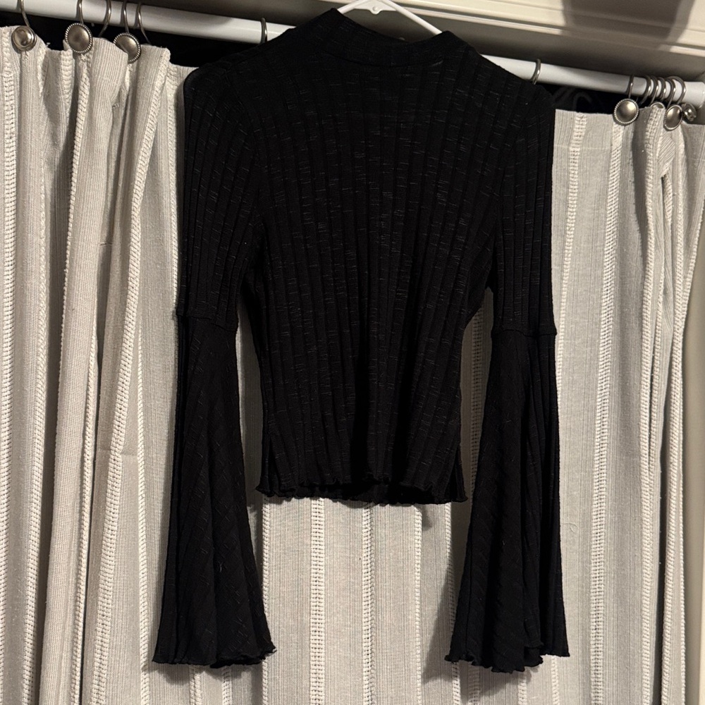 Shyanne Black Flared Sleeve Blouse